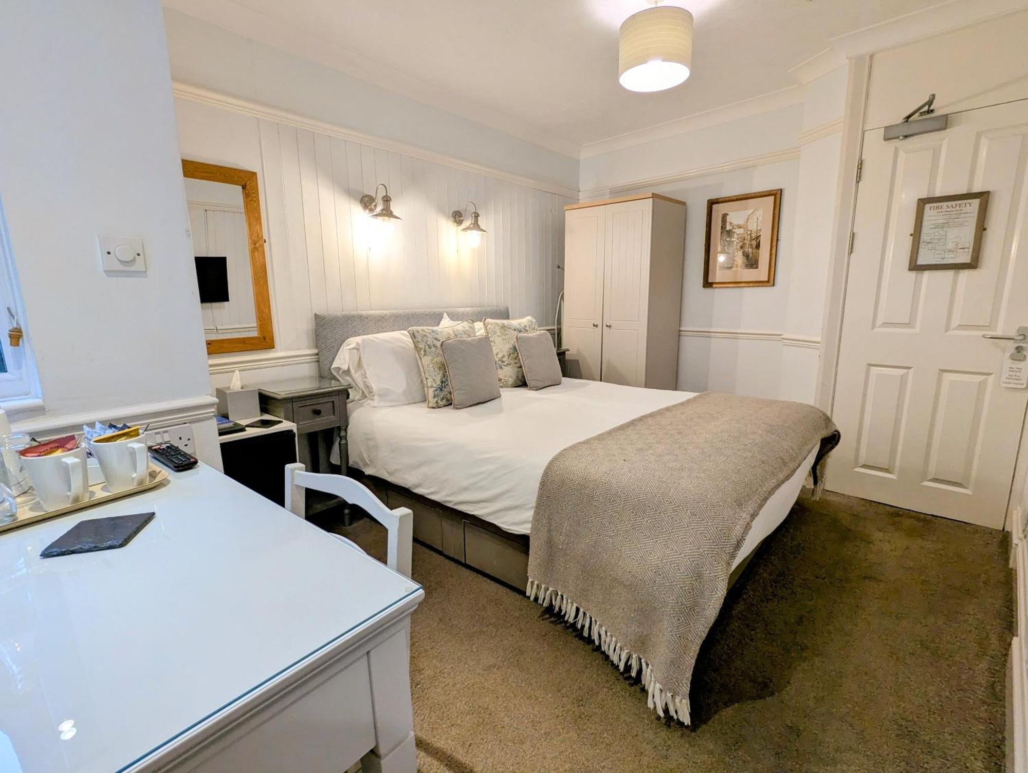 The Claremont Hotel-Adult Only Polperro Phòng bức ảnh